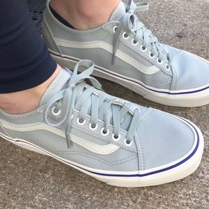 Vans worn once too big